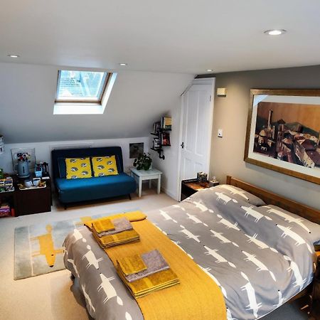 Large Light Loft Room - En Suite Brighton Exterior foto